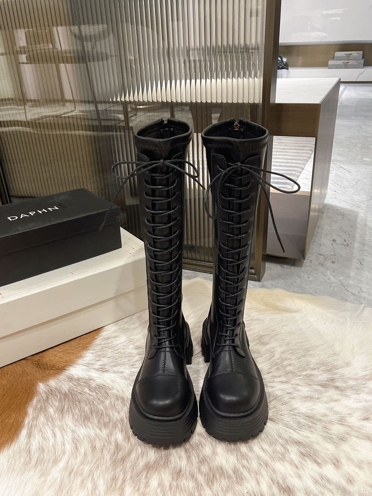 【膝上レースアップ×脚長効果×韓国系】7.0cm厚底ブーツ