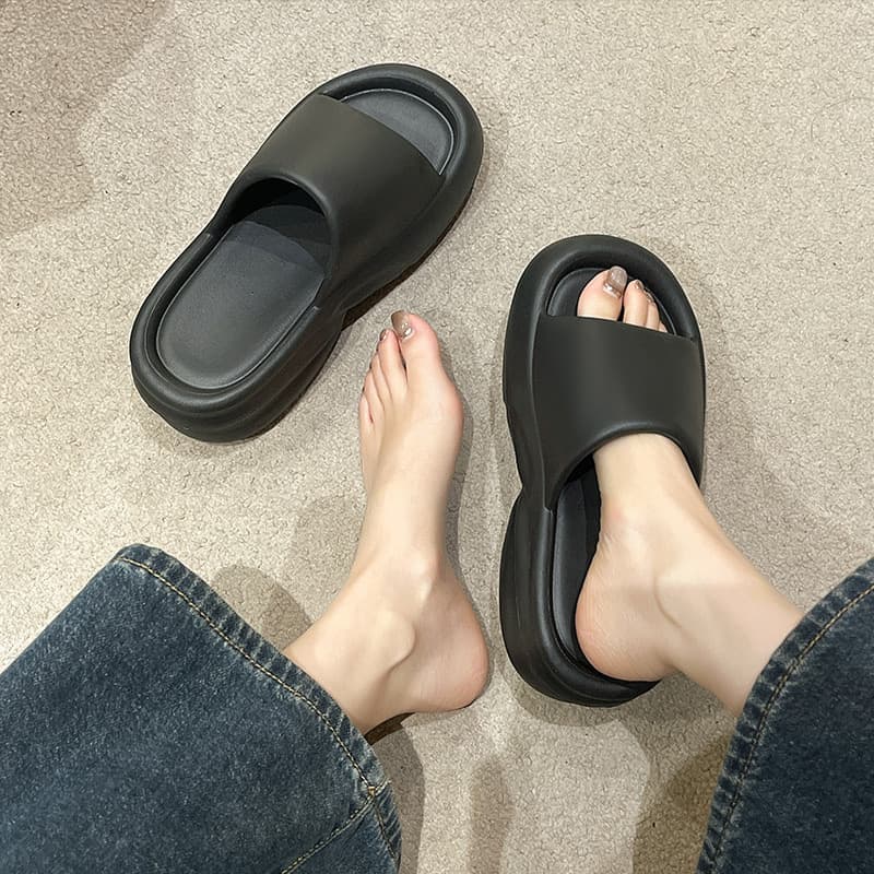 【クッションデザイン × 快適な履き心地 × カジュアル系】+6cm厚底サンダル