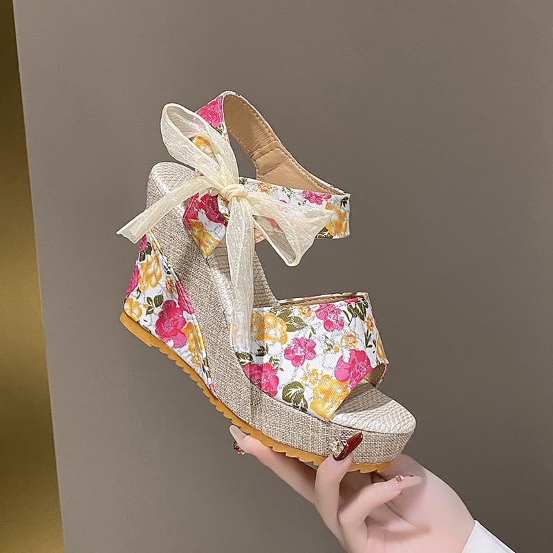 花柄リボン厚底サンダル｜大人可愛い×華やか×快適