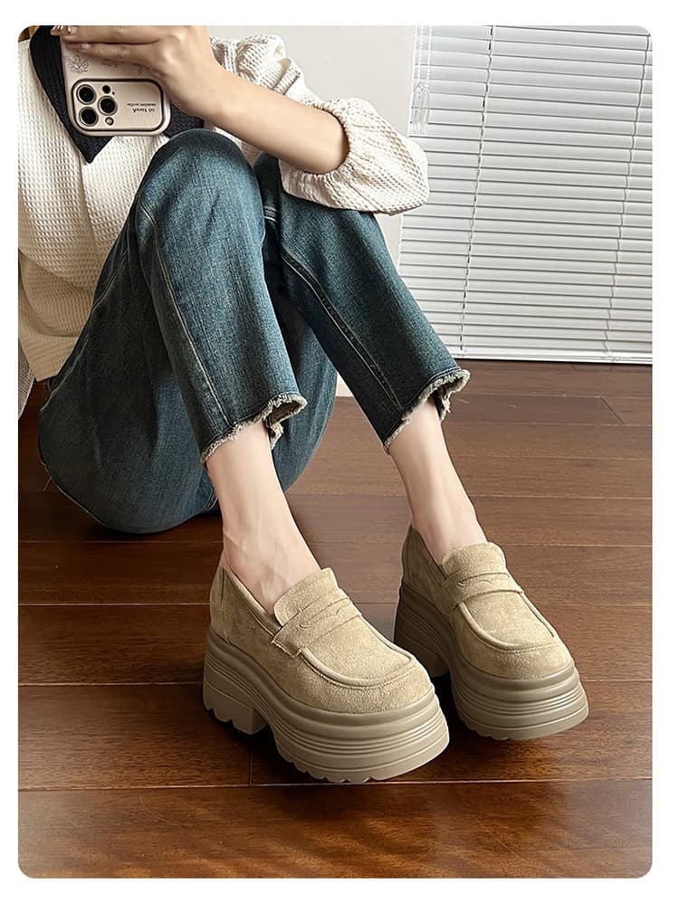 【光沢ビット×ボリュームソール×韓国風】+6cm厚底脚長ローファー