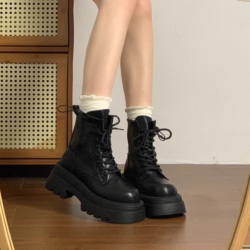 【レースアップ×安定チャンキー×韓国系】4.0cm厚底ブーツ