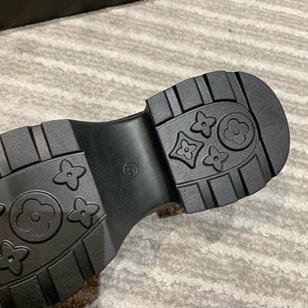 蝶モチーフ厚底ローファー レディース｜学生風×約5.0cmヒール×滑り止め加工×高品質レザー