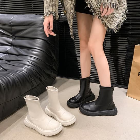 【美脚×着脱ラク×厚底4cm】厚底保温ブーツ