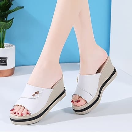【通気×安定感】7.5cm厚底サンダル｜クッション設計×夏映え×長時間歩行対応