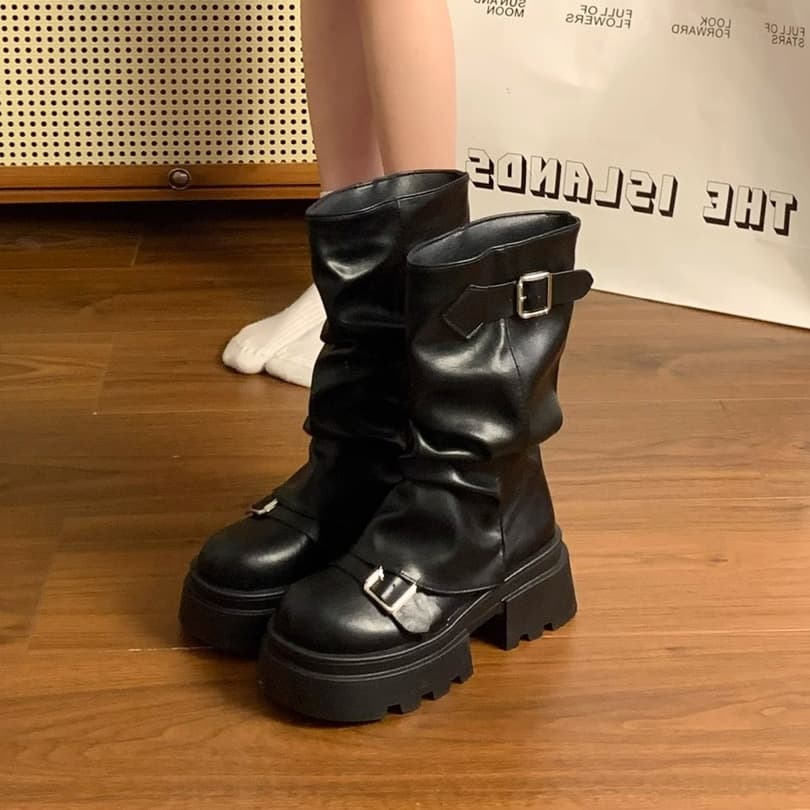 【厚底5cm×ゆる履き口】バックル付きミドルブーツ｜こなれ感×脚長シルエット
