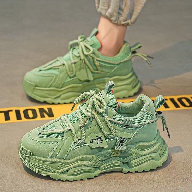 ウェーブソール 厚底スニーカー   「波形ソール 衝撃吸収設計」「通気性メッシュ＆合皮」「カジュアル＆スポーツ両対応」