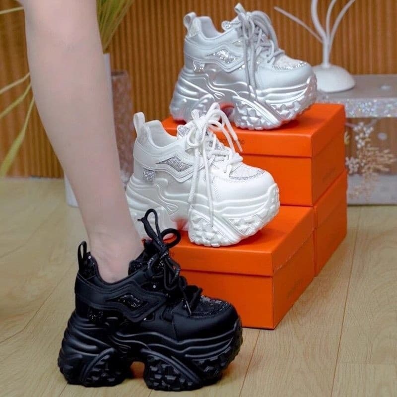 【立体造形×ラメ装飾×モード】+6cm厚底 スタイルアップスニーカー