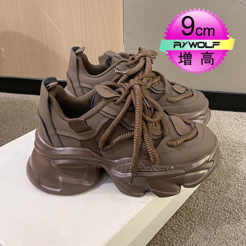 【グリップソール × 通気性メッシュ × 厚底9cm】厚底軽量スポーツシューズ