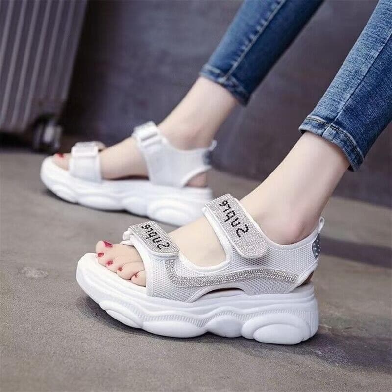 快適厚底スポーツサンダル｜5cm×面ファスナー×通気メッシュ
