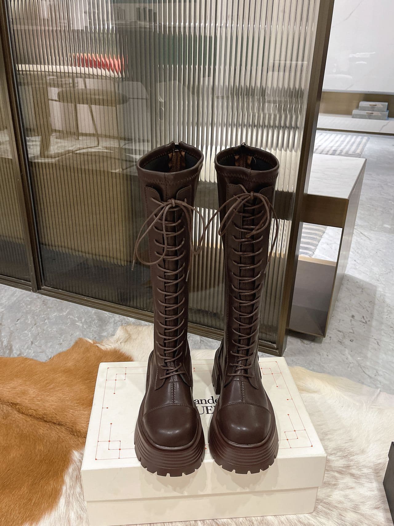 【膝上レースアップ×脚長効果×韓国系】7.0cm厚底ブーツ