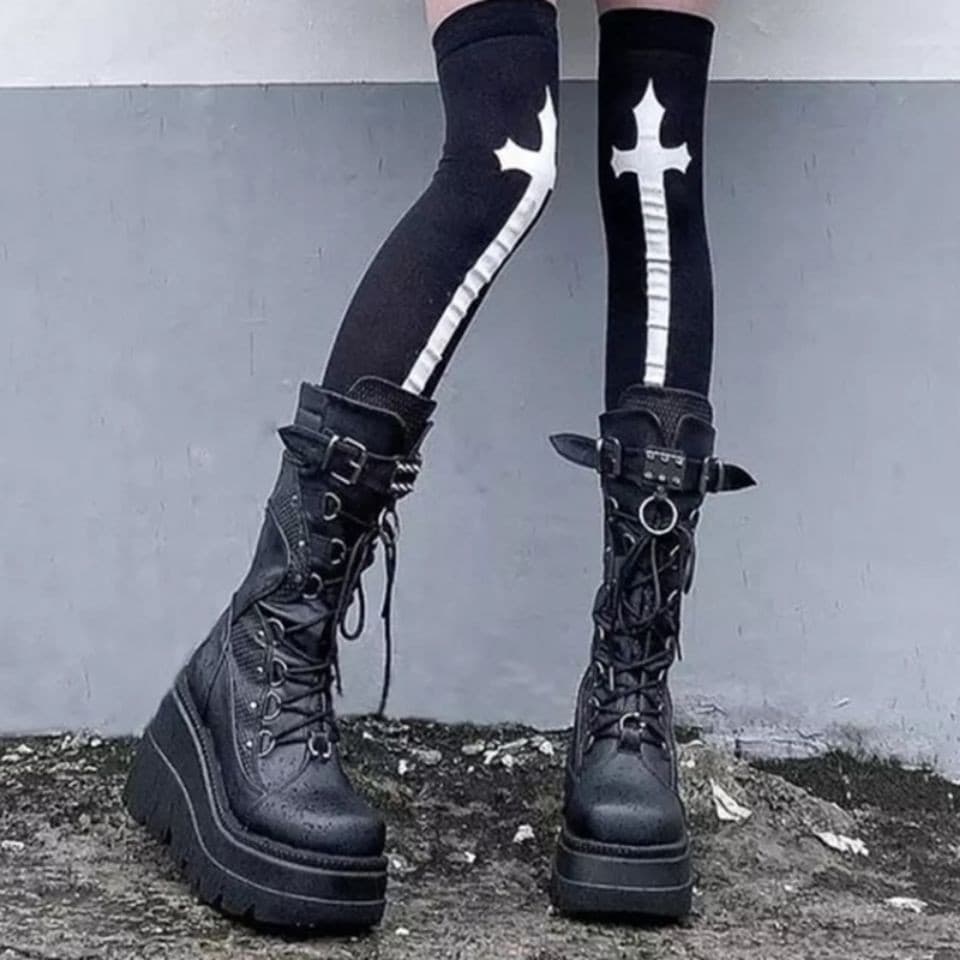 【編み上げ×バックル×ストリート系】+8ｃｍ厚底ハイカットデザインタイプブーツ