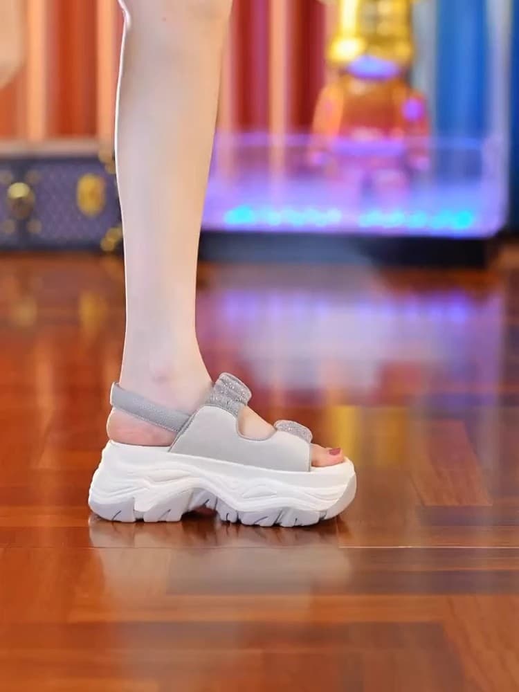 【キラキラストラップ × 滑りにくい溝ソール × 厚底5cm】厚底クッション性サンダル