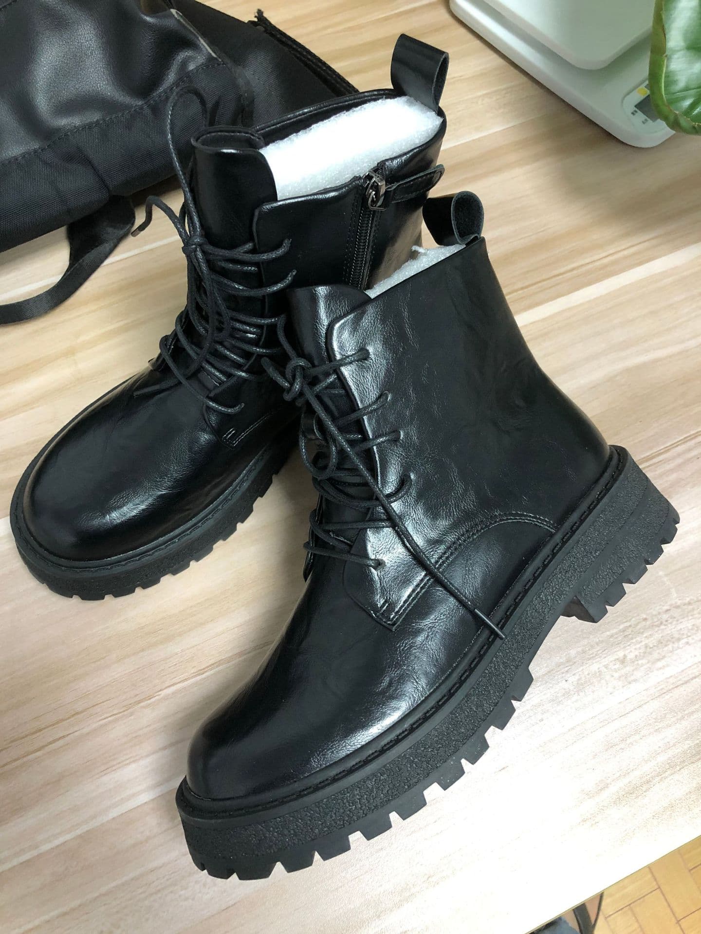 【編み上げデザイン×快適構造×韓国系】4.0cm厚底ブーツ