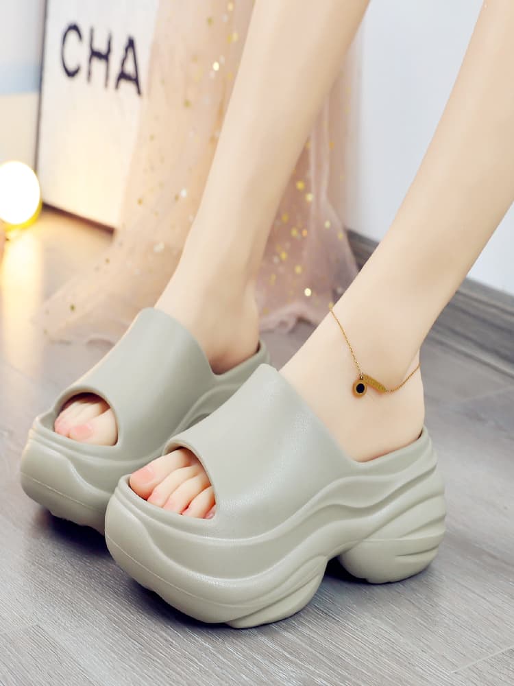 超厚底×雲感クッション｜10cmふわふわルームシューズ