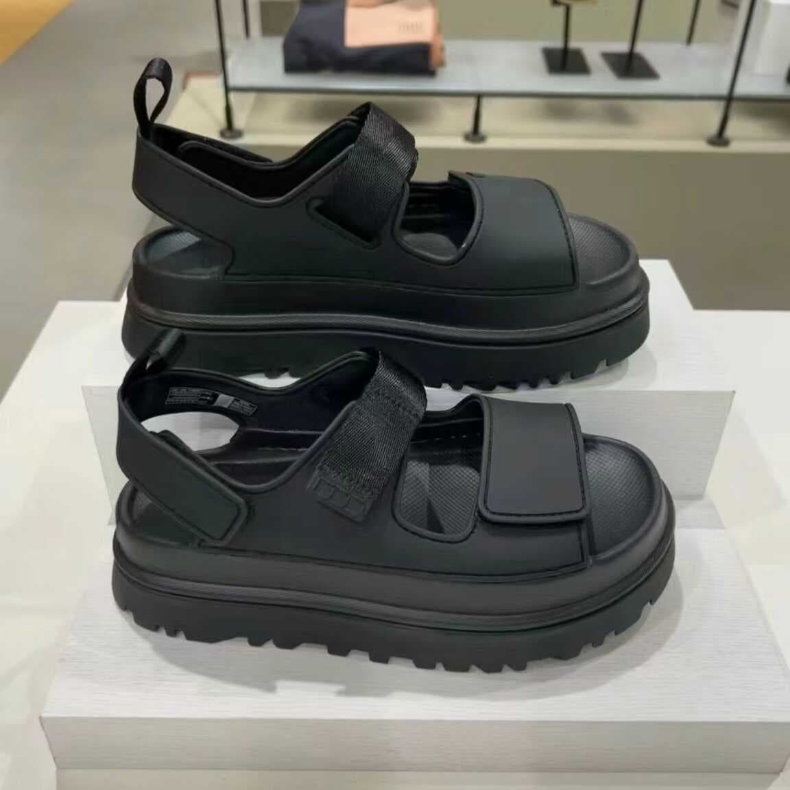 【フィット感 × 滑りにくい × 厚底7cm】厚底通気性サンダル