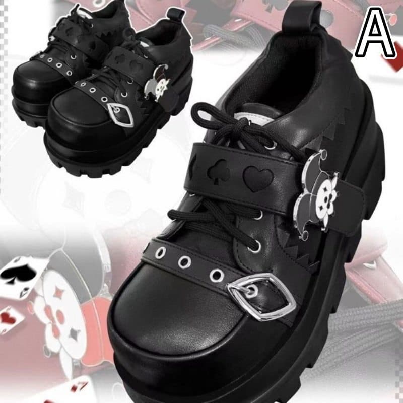 【厚底7cm×ゴシック×トランプ柄】スカル&バックル付きローファー|赤黒コントラスト・個性派主役靴