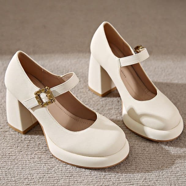 【アンティーク金具 × クラシカルローファー × 厚底8.5cm】厚底ストラップパンプス