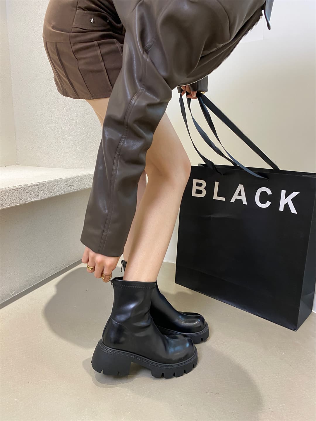 ストレッチ厚底ショートブーツ(5cmヒール)