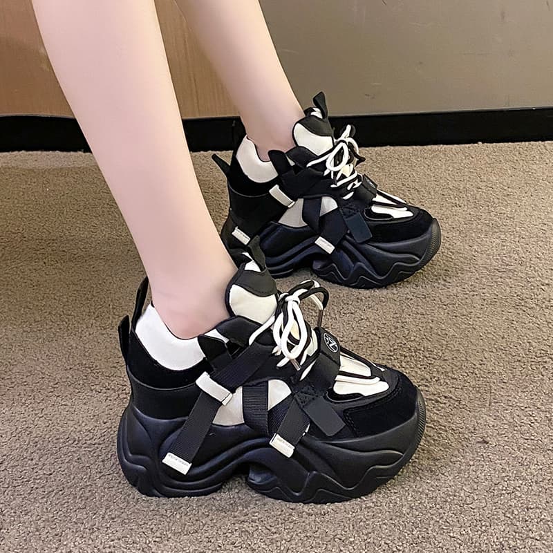 ウェーブ厚底スニーカー|軽量×クッション×アクティブ対応
