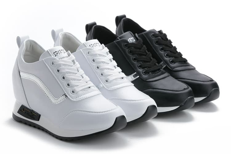【シークレットインソール×快適クッション×韓国系】+8cm厚底シークレットスニーカー|ホワイト/ブラック・25.0cm対応