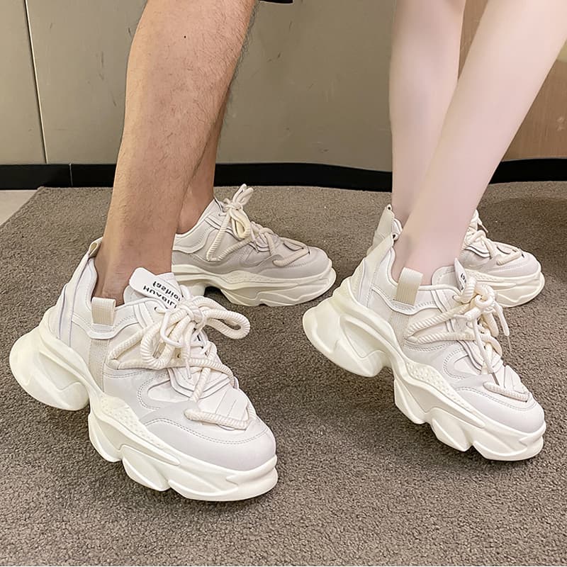 【衝撃吸収 × 安定感 × 厚底5cm】厚底クッション性スポーツシューズ