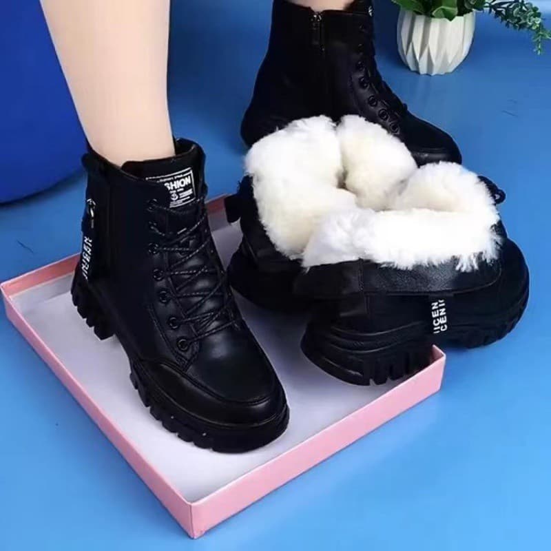 【厚底×内ボア×編み上げ】+5cm防寒ショートブーツ|サイドジップ・2色展開・25.5cm対応