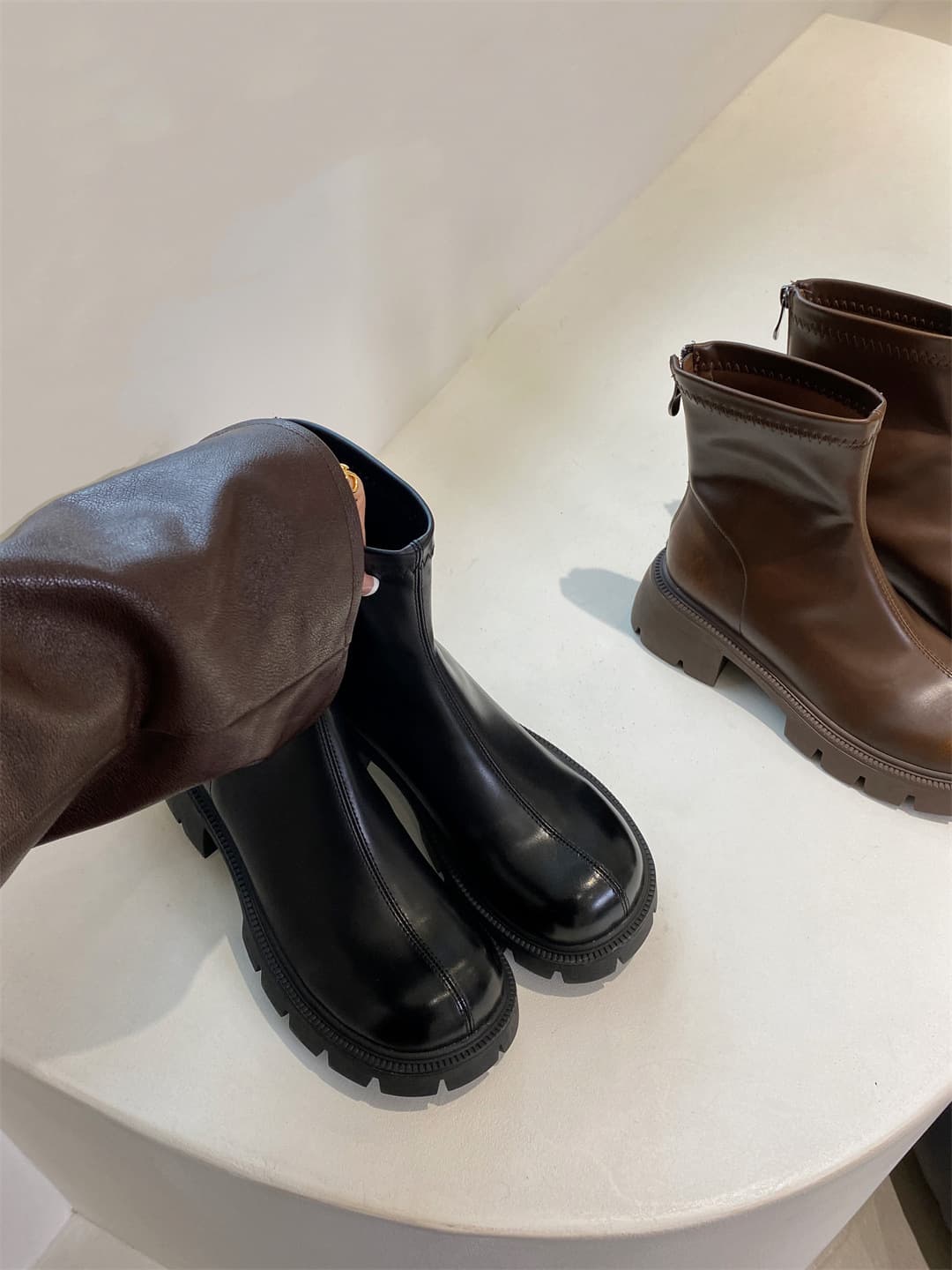 ストレッチ厚底ショートブーツ(5cmヒール)