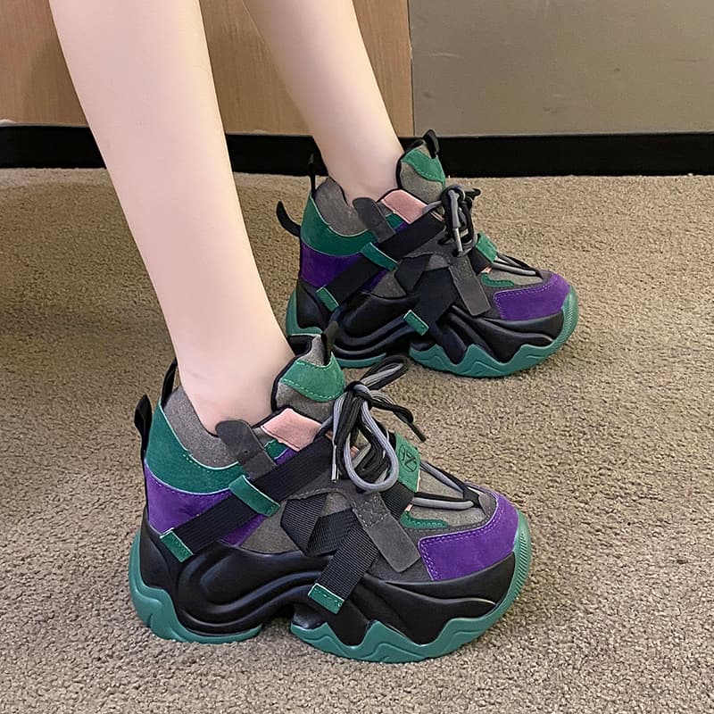 ウェーブ厚底スニーカー|軽量×クッション×アクティブ対応