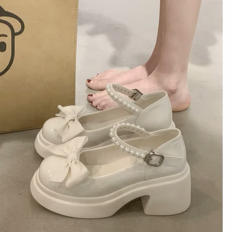 真珠 リボン パンプス 厚底 「パールストラップ&リボン装飾」「丸いつま先 クッション性◎」「太ヒール 安定感」