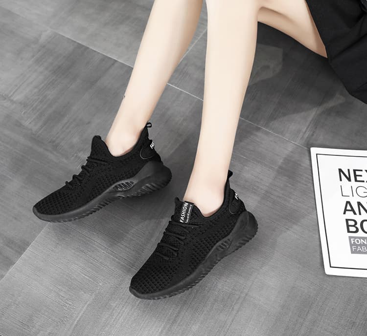 【メッシュ編み×通気クッション×韓国系】+5.5cm厚底スポーツスニーカー|ブラック/ホワイト/クリーム・27.0cm対応